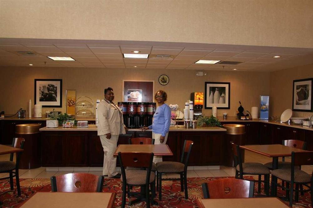 Hampton Inn Selma Restaurant photo